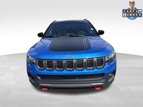 Used 2023 Jeep Compass Trailhawk w/ Trailhawk Convenience Group AWD/4WD image 9