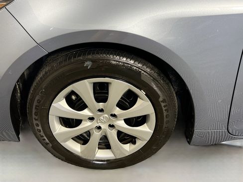 Used 2023 Toyota Corolla LE FWD image 13