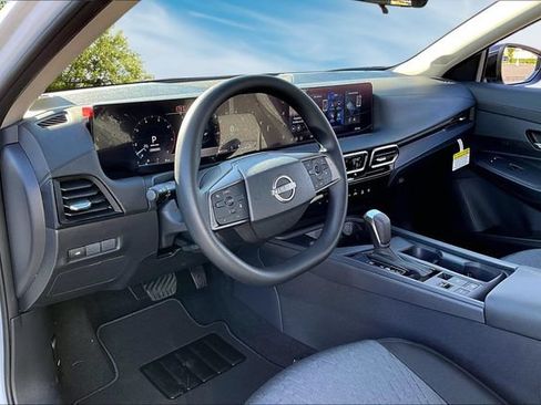 New 2026 Nissan Sentra SV w/ SV Convenience Package FWD image 7