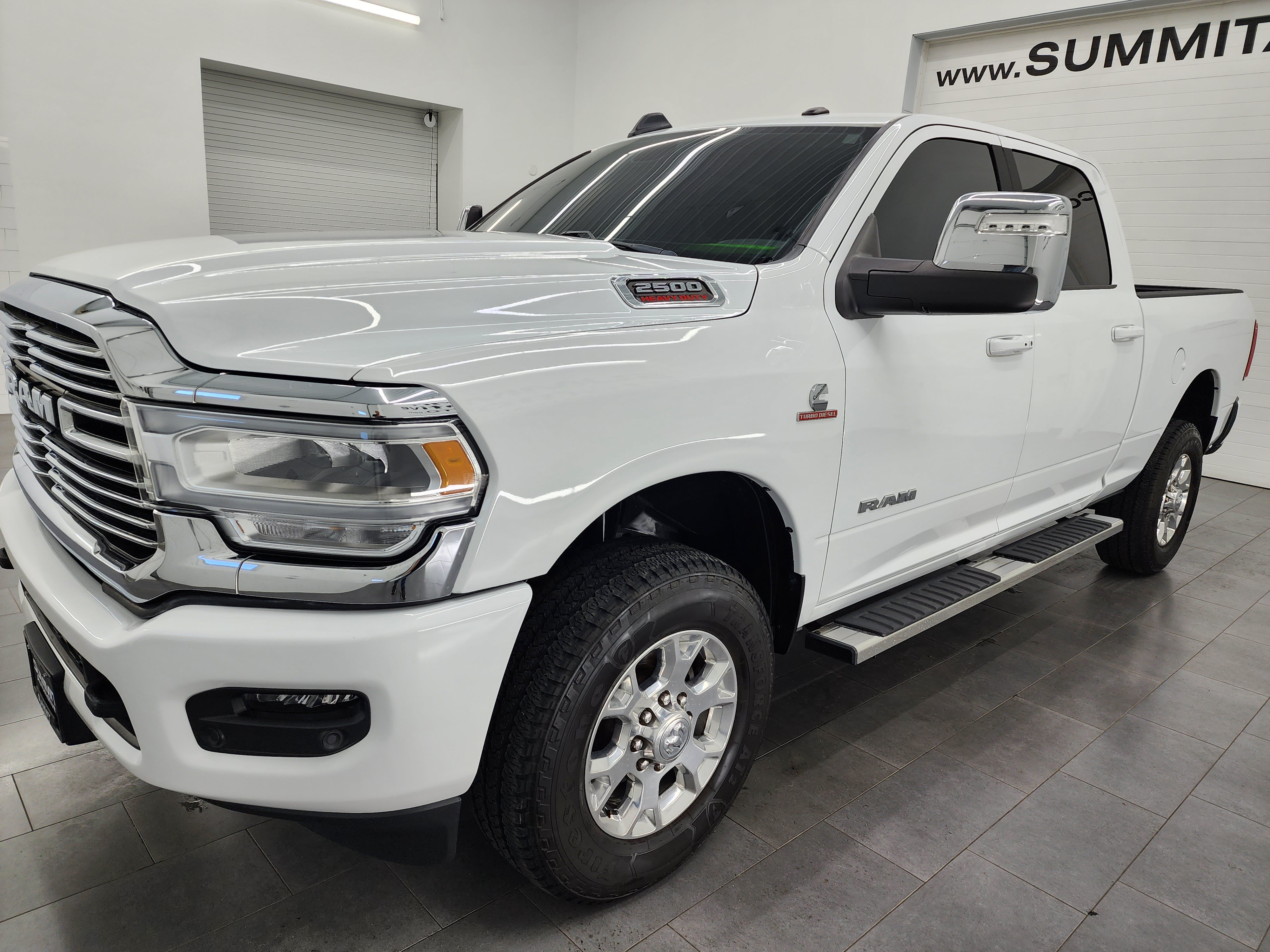 Used 2023 RAM 2500 Laramie AWD/4WD image 7