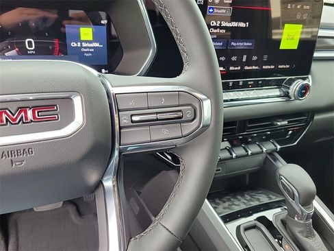 New 2025 GMC Canyon Elevation w/ Technology Package image 15