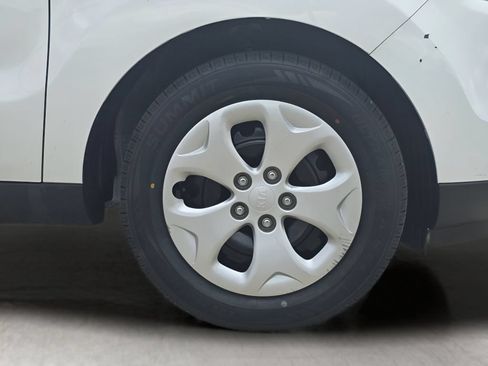 Used 2014 Kia Soul FWD image 23