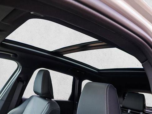 Used 2026 BMW X1 xDrive28i w/ Convenience Package image 11