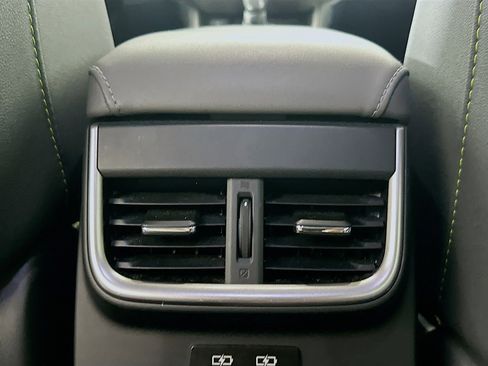 Used 2025 Subaru Outback Onyx Edition image 27