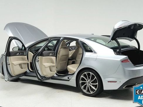 Used 2020 Lincoln MKZ Reserve FWD image 13