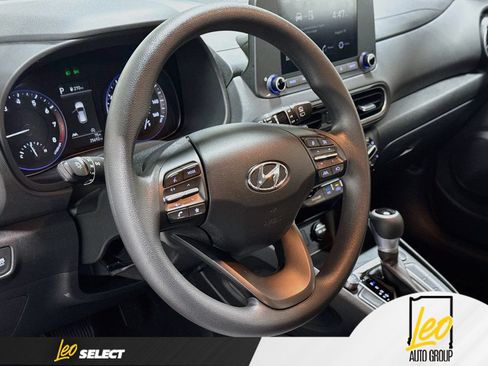 Used 2022 Hyundai Kona SE FWD image 14