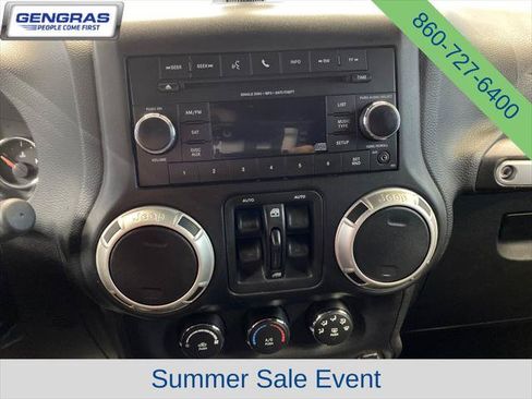 Certified 2017 Jeep Wrangler Unlimited Sahara w/ Connectivity Group AWD/4WD image 18
