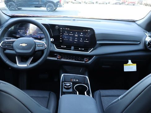 New 2027 Chevrolet Equinox LT w/ Convenience Package II FWD image 20