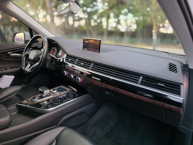 Used 2017 Audi Q7 3.0T Premium AWD/4WD image 48