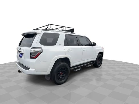 Used 2022 Toyota 4Runner SR5 Premium w/ 4Runner Black Package (TMS) image 8
