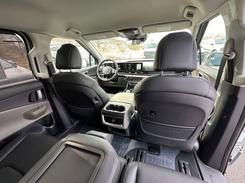 New 2026 Kia Carnival EX image 17