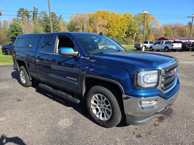 Used 2017 GMC Sierra 1500 SLE w/ SLE Value Package AWD/4WD image 1