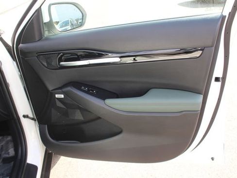 Certified 2024 Kia Seltos SX AWD/4WD image 31