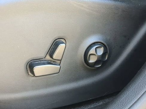 Used 2021 Jeep Cherokee Latitude Lux 80th Anniv w/ Quick Order Package 26U 80TH image 23