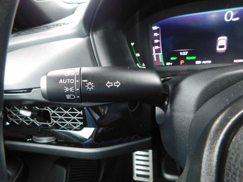 Used 2025 Honda Accord Sport image 26