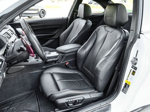 Used 2015 BMW M235i Coupe image 43