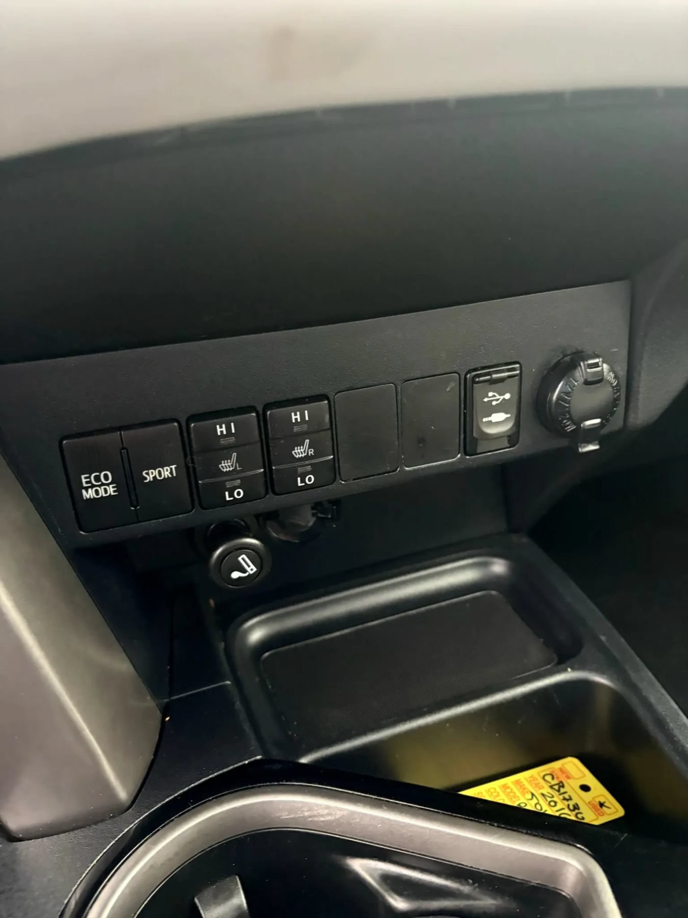 Used 2016 Toyota RAV4 Limited AWD/4WD image 19