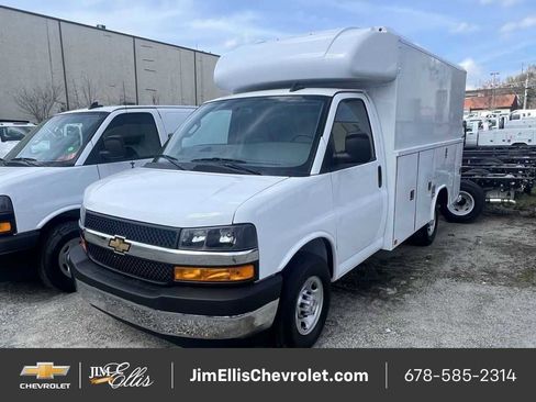 New 2025 Chevrolet Express 3500 w/ Power Convenience Package RWD image 2