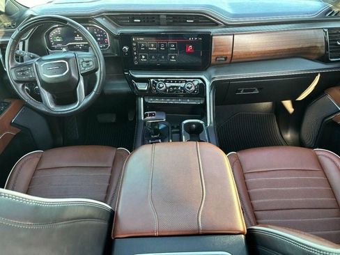 Used 2025 GMC Sierra 1500 Denali Ultimate image 11