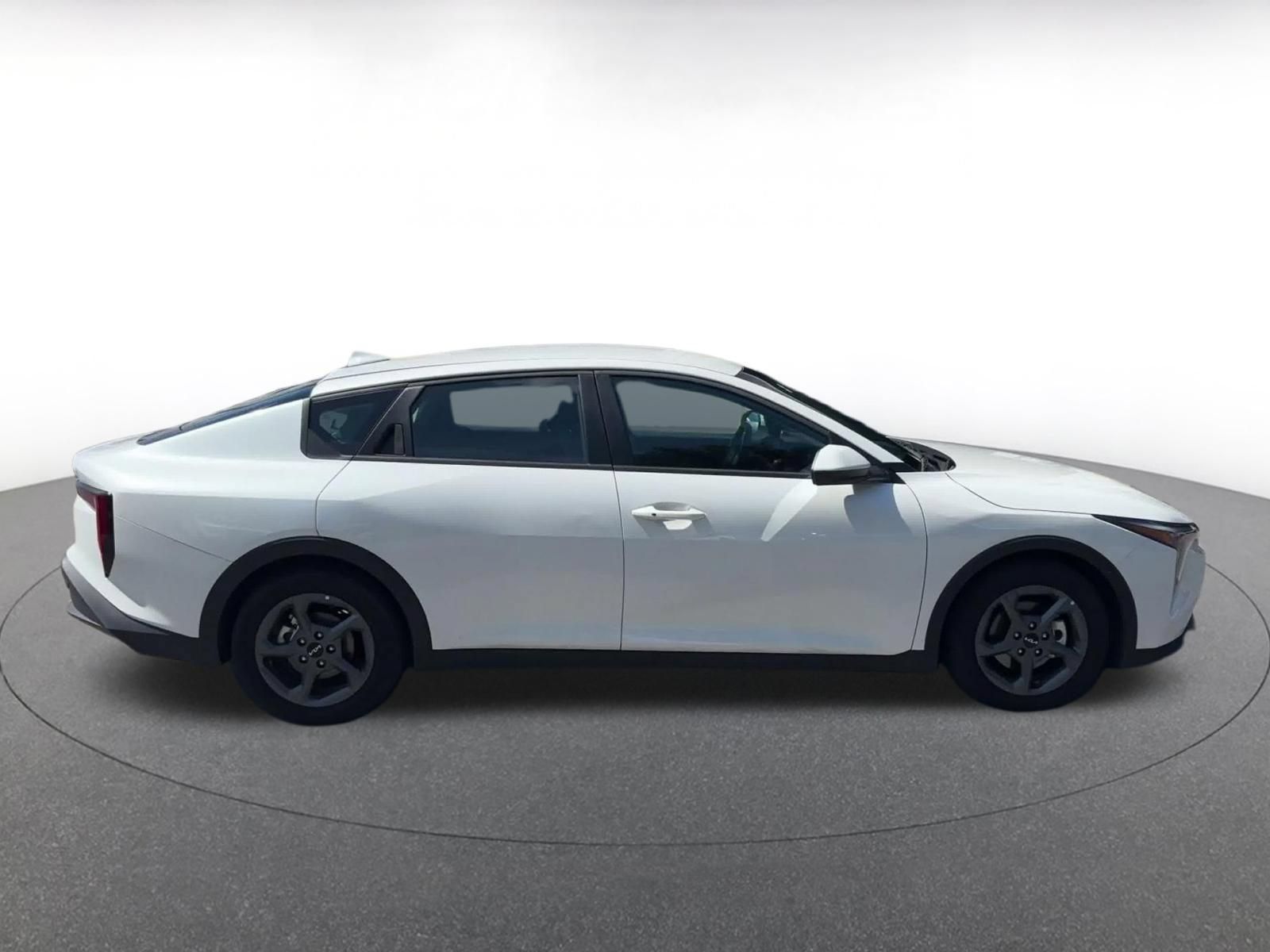 Used 2026 Kia K4 FWD image 15