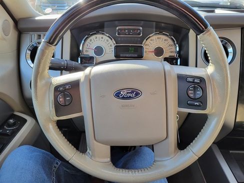Used 2013 Ford Expedition EL Limited image 16