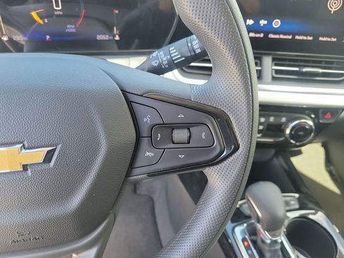Used 2026 Chevrolet Trax LT image 26
