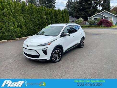 Used 2022 Chevrolet Bolt EUV Premier FWD image 2
