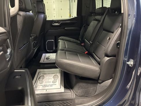 Used 2022 Chevrolet Silverado 1500 LTZ w/ LTZ Premium Package AWD/4WD image 18