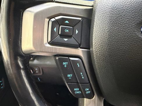 Used 2022 Ford F450 Platinum w/ FX4 Off-Road Package AWD/4WD image 26