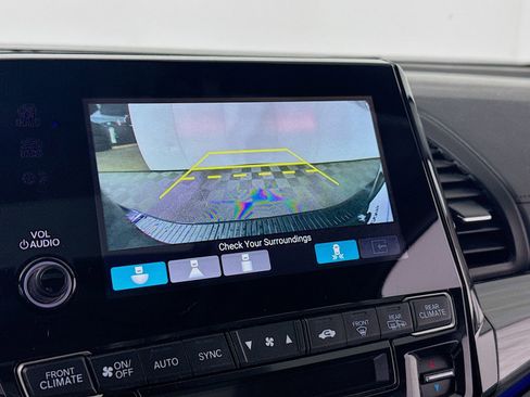 Used 2023 Honda Odyssey Elite image 17