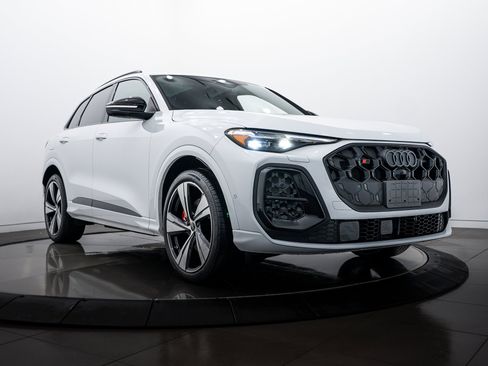 New 2025 Audi SQ5 Premium Plus image 1