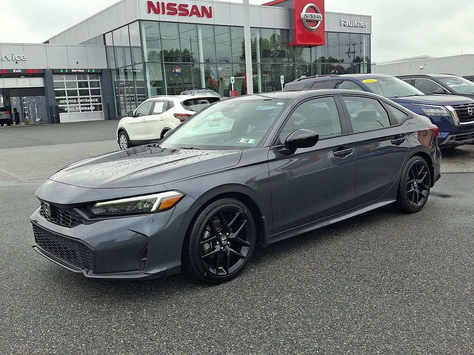 Used 2025 Honda Civic Sport image 3