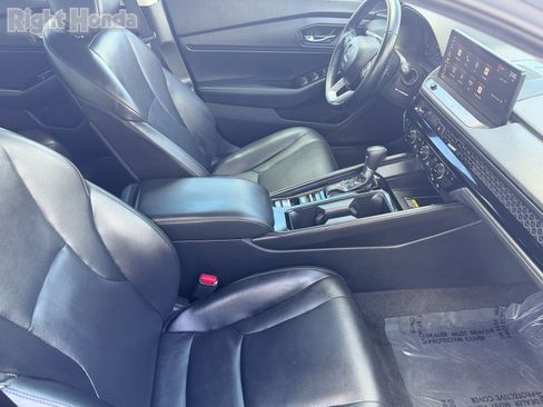 Used 2024 Honda Accord Touring image 12
