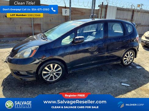 Used 2013 Honda Fit Sport image 1
