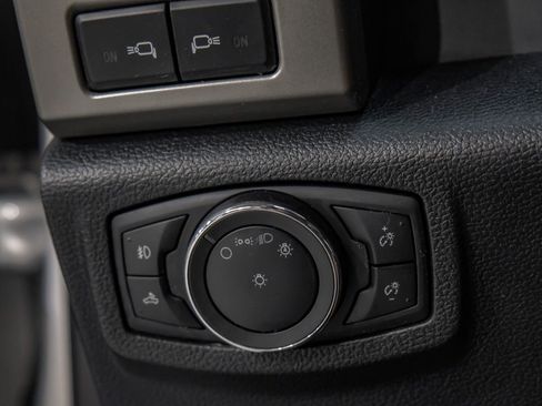 Used 2019 Ford F250 Lariat image 28