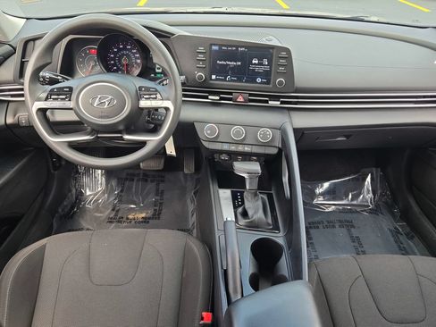 Used 2023 Hyundai Elantra SE w/ Cargo Package FWD image 23