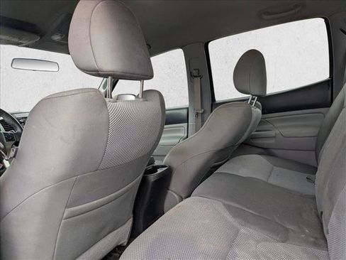 Used 2015 Toyota Tacoma 4x4 Double Cab image 11