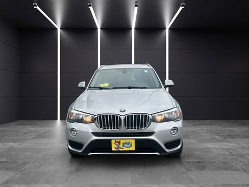 Used 2017 BMW X3 xDrive28i image 2