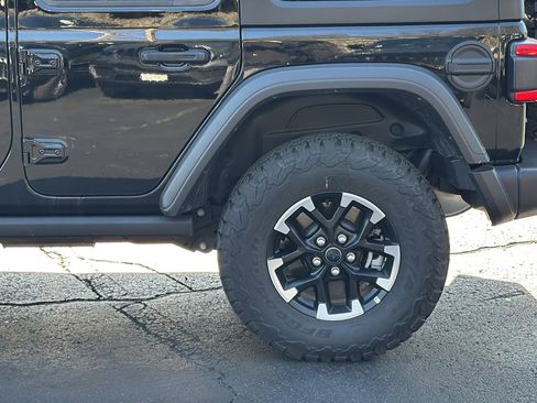 Certified 2025 Jeep Wrangler Unlimited Rubicon 4xe w/ Convenience Group AWD/4WD image 4