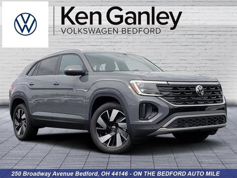 New 2026 Volkswagen Atlas Cross Sport SE AWD/4WD image 1