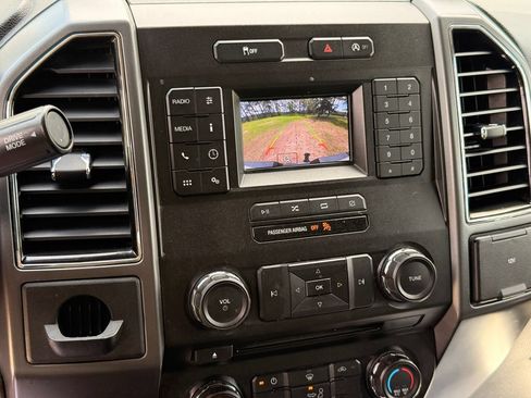 Used 2018 Ford F150 XLT w/ Equipment Group 301A Mid RWD image 19