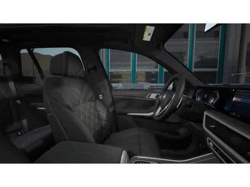 Used 2026 BMW X5 sDrive40i RWD image 9