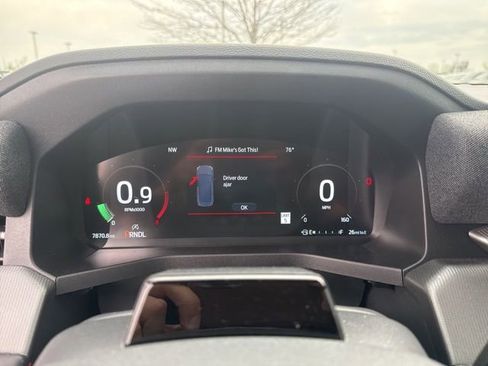 Used 2025 Ford Explorer ST-Line w/ Premium Package image 16