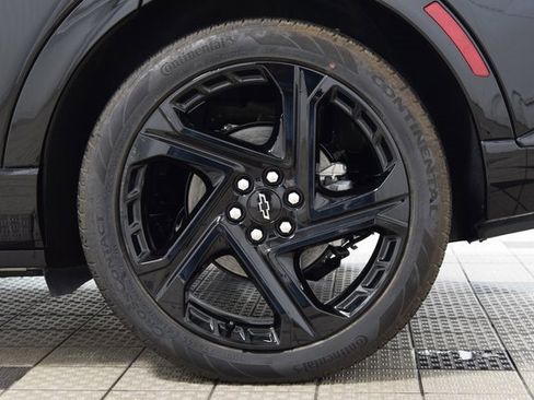 New 2025 Chevrolet Equinox EV RS w/ Convenience Package II image 28