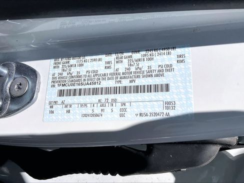 Used 2025 Ford Escape SE FWD image 20