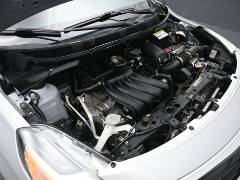 Used 2017 Nissan Versa SV FWD image 37