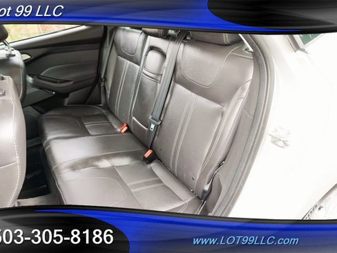 Used 2012 Ford Focus Titanium image 14