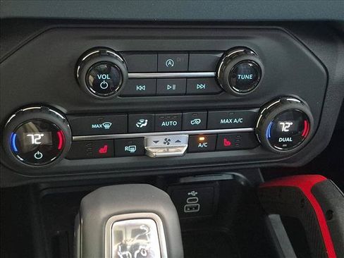 New 2026 Ford Bronco Heritage Edition AWD/4WD image 12