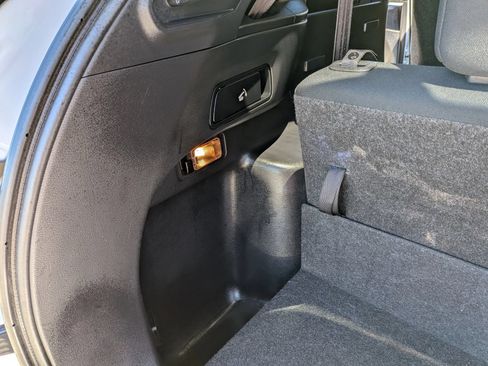 Used 2022 Mitsubishi Outlander ES AWD/4WD image 34