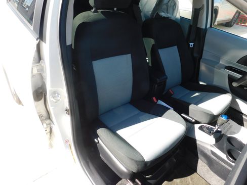 Used 2014 Toyota Prius C One image 13